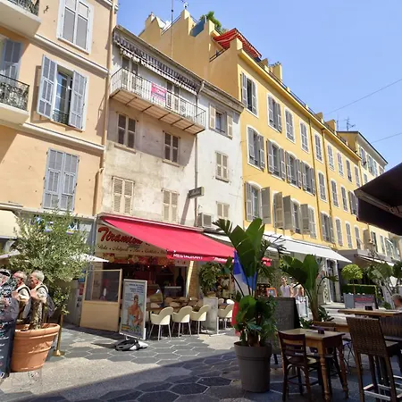Riviera Massena